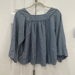 Gap, flowy sleeve pinstripe chambray blouse